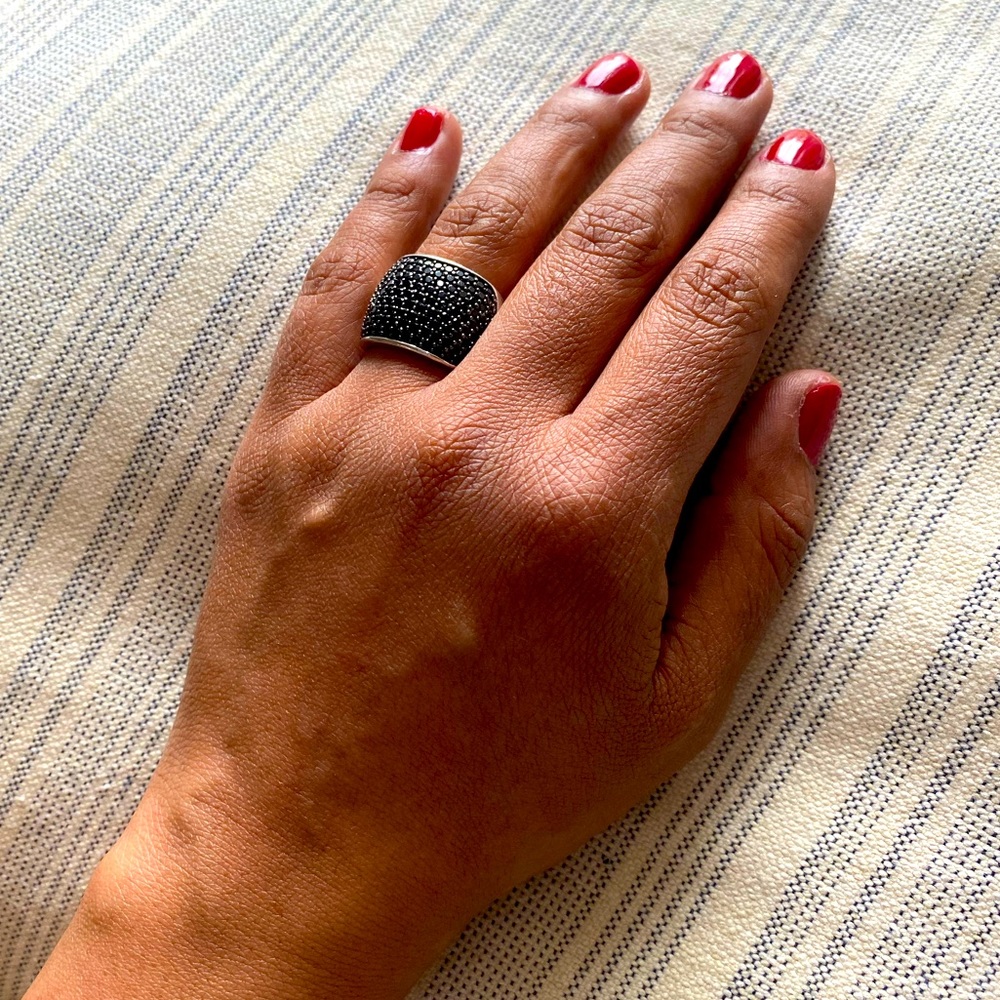 Black Spinel pavé band Sterling Silver size 6
